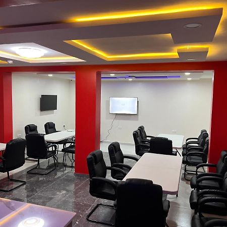 De Rigg Place, Surulere Lagos Exterior photo