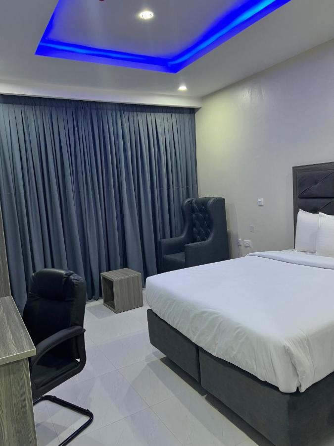 De Rigg Place, Surulere Lagos Exterior photo